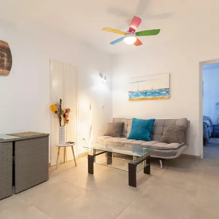 Arinaga Suites Lejlighedshotel *