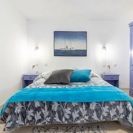 Arinaga Suites *