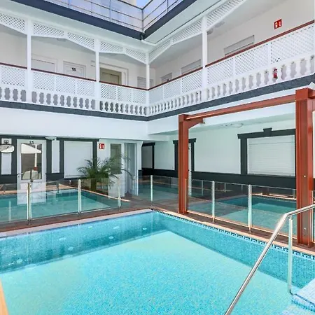 Hotel apartamentowy Arinaga Suites *